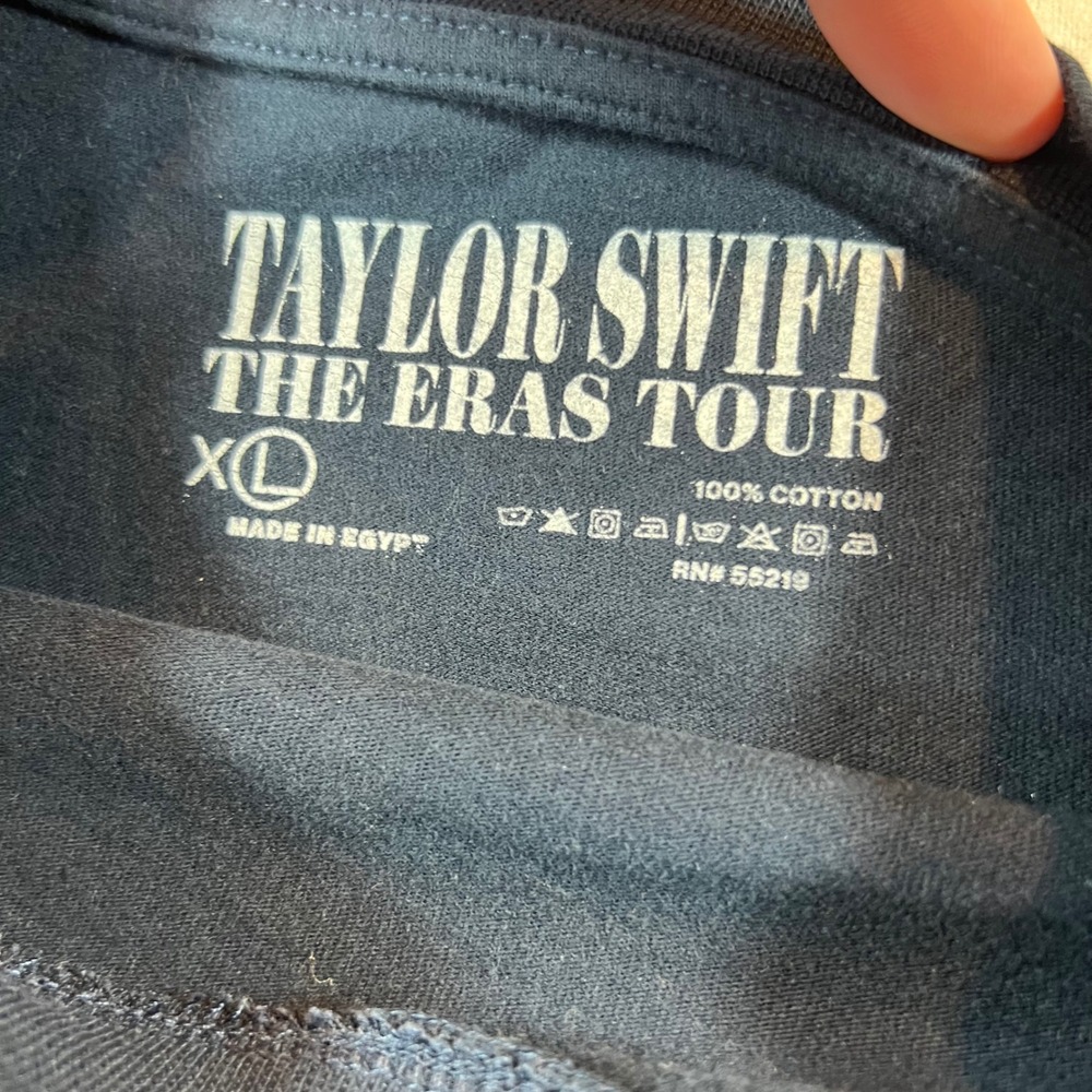 Taylor Swift The Eras Tour Long Sleeve Graphic Shirt Black XL Concert Merch - Picture 3 of 7